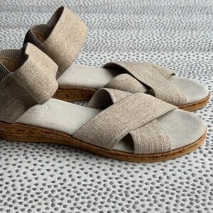 CHARLESTON SHOE CO. Tan Wedge Sandals Size 6